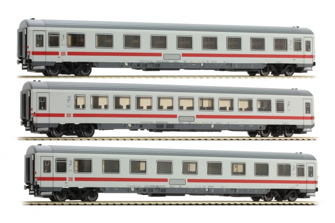 Set of 3 passengr cars of IC Norderney train<br /><a href='images/pictures/ACME/243087_c.jpg' target='_blank'>Full size image</a>